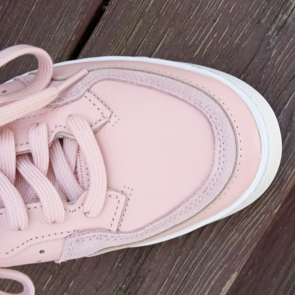 Adidas - Picture 3 of 8